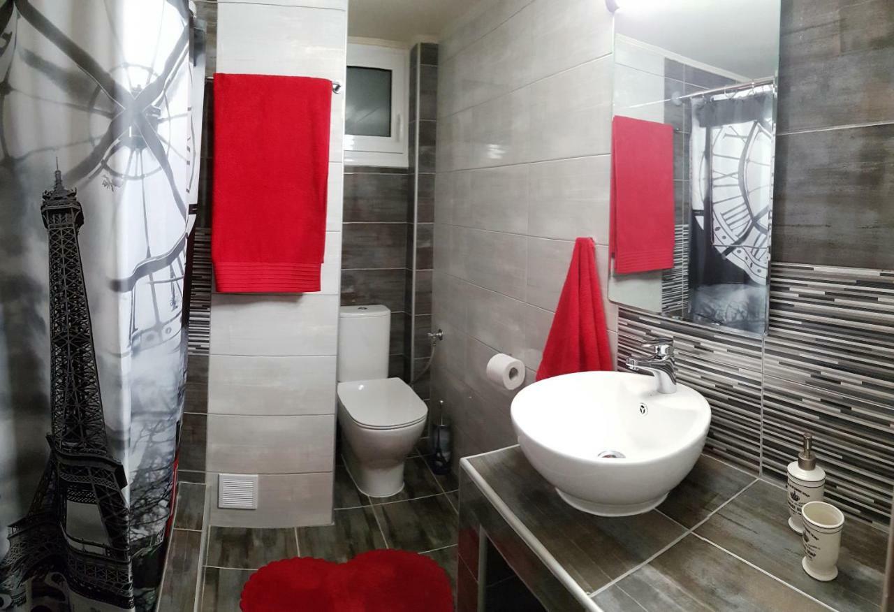 Betty'S Central Apartment อเล็กซานโดรโพลิส ภายนอก รูปภาพ